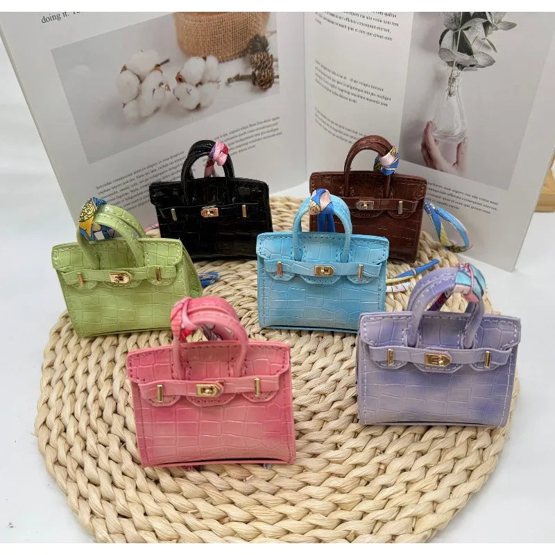 Mini Crocodile Pattern Earphone Case - Compact Travel Accessory Pouch