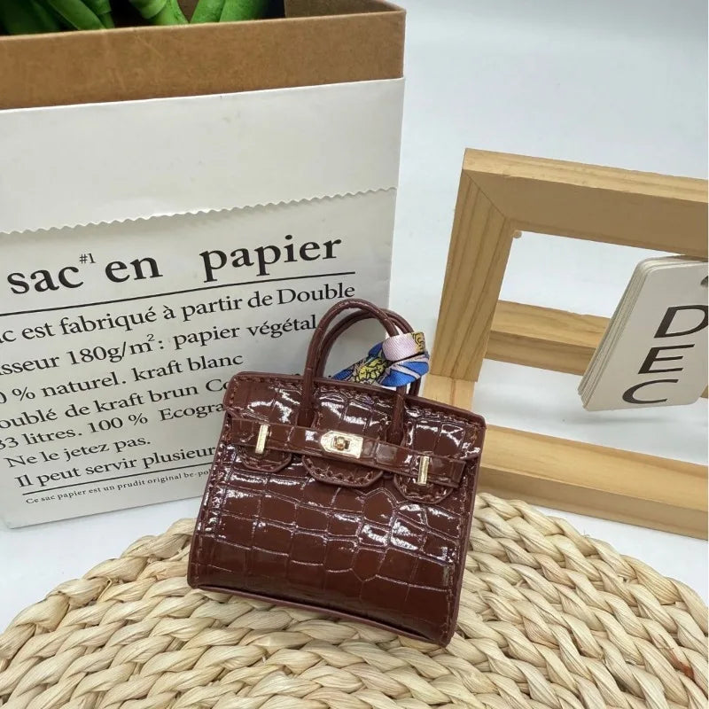 Mini Crocodile Pattern Earphone Case - Compact Travel Accessory Pouch