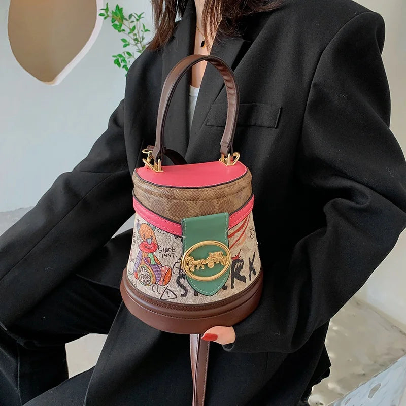 2026 Mini Cartoon Bear Bucket Bag – Cute PU Crossbody for Everyday Style
