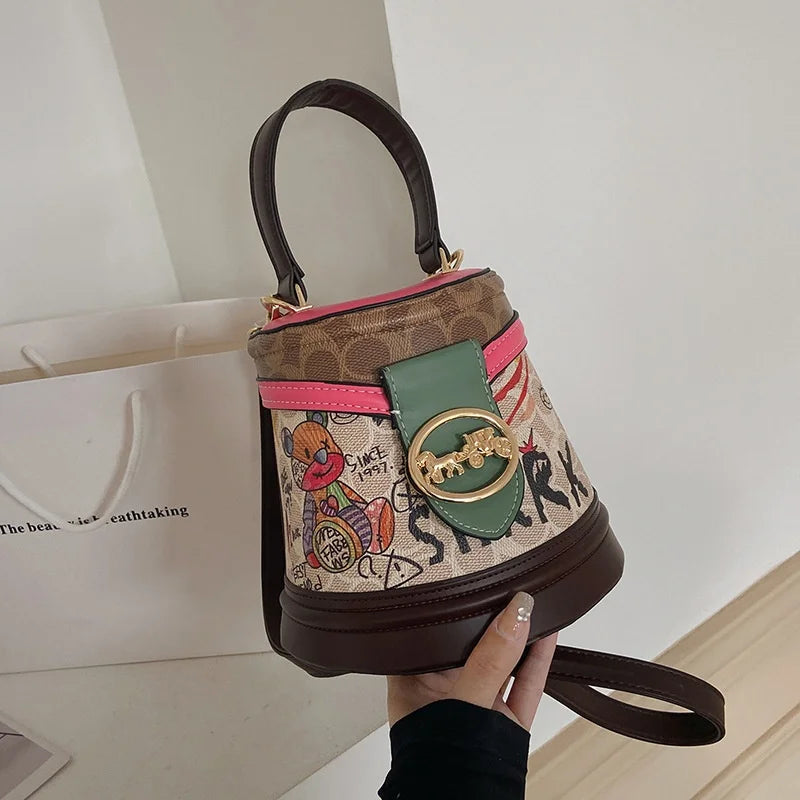 2026 Mini Cartoon Bear Bucket Bag – Cute PU Crossbody for Everyday Style