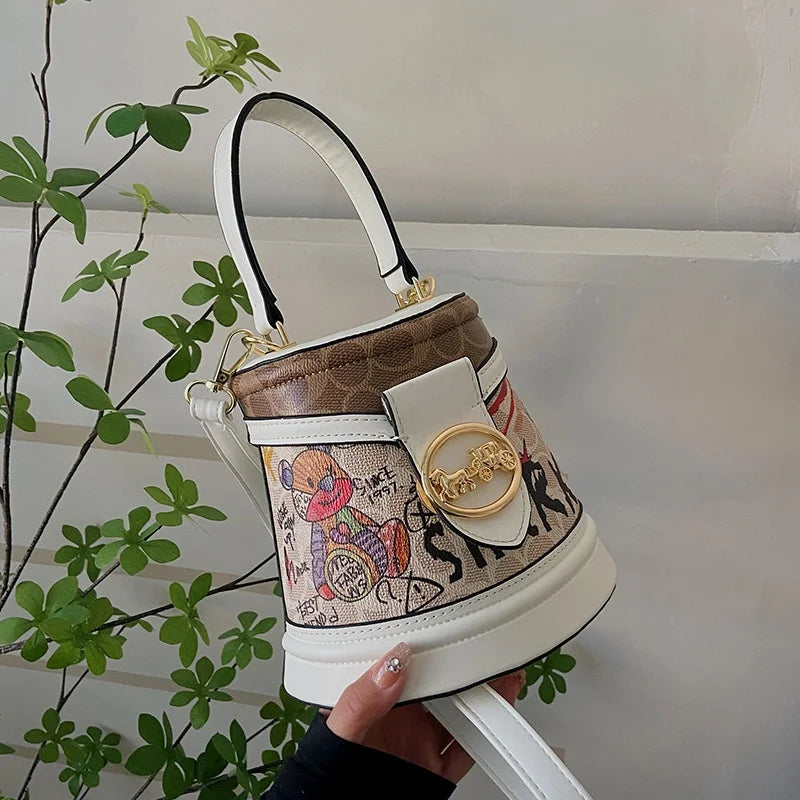 2026 Mini Cartoon Bear Bucket Bag – Cute PU Crossbody for Everyday Style