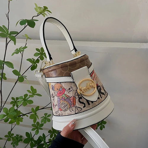 2026 Mini Cartoon Bear Bucket Bag – Cute PU Crossbody for Everyday Style